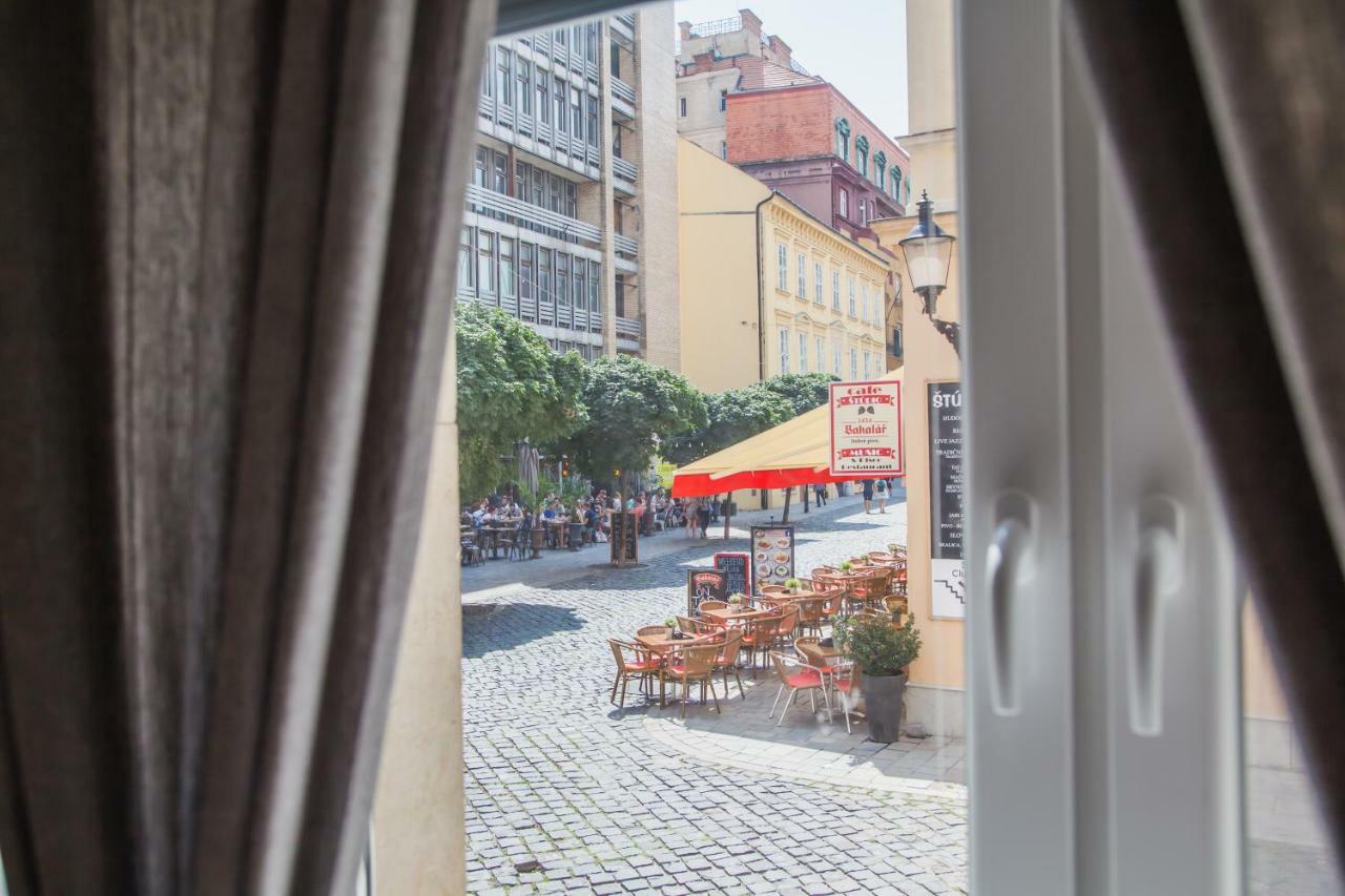 Downtown pedestrian zone apartment Bratysława Zewnętrze zdjęcie