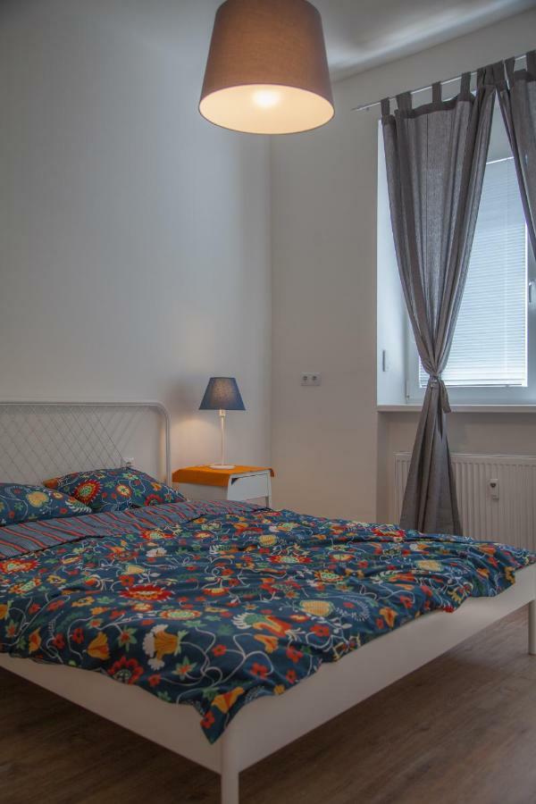 Downtown pedestrian zone apartment Bratysława Zewnętrze zdjęcie